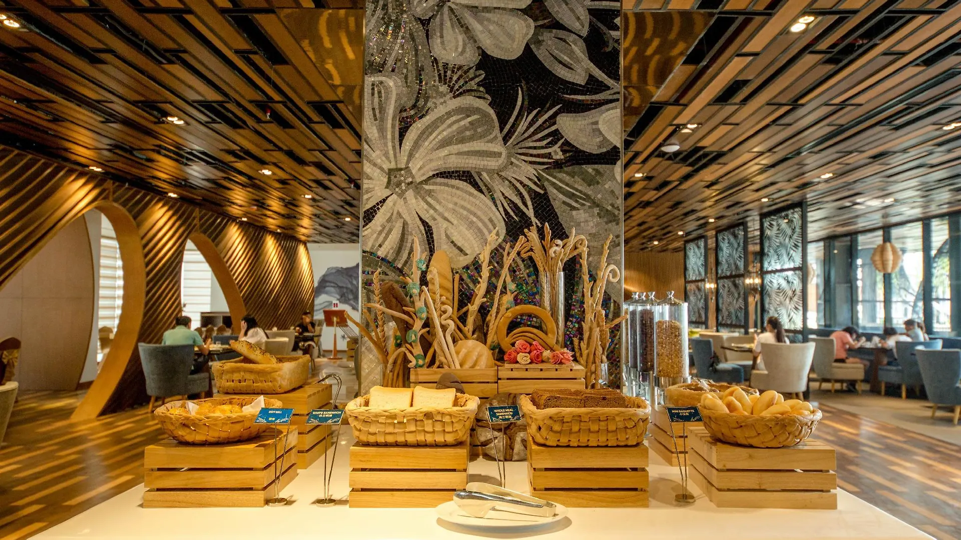Hotel Quinter Central Nha Trang