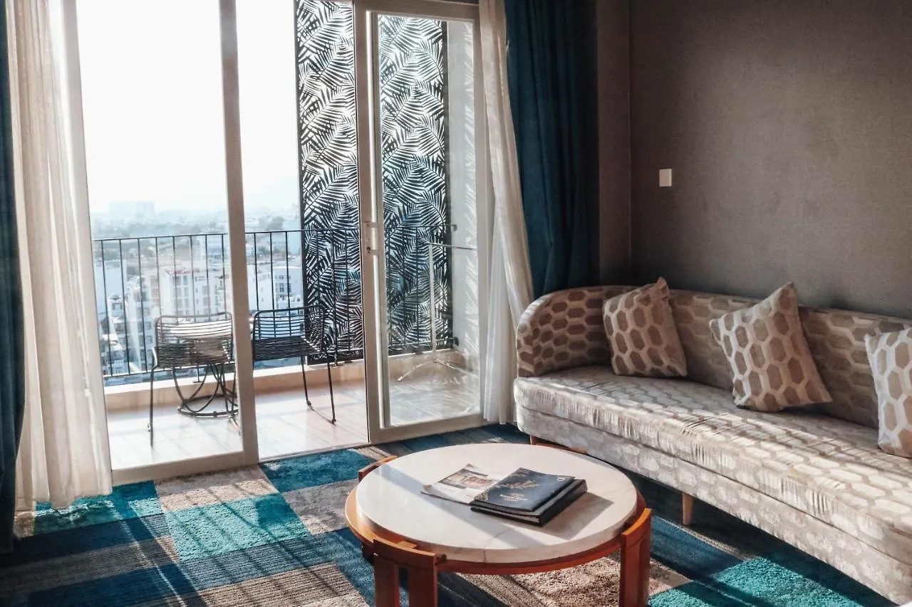 Hotel Quinter Central Nha Trang