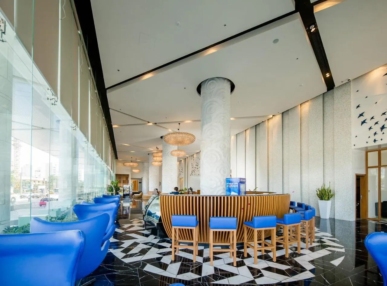 Hotel Quinter Central Nha Trang